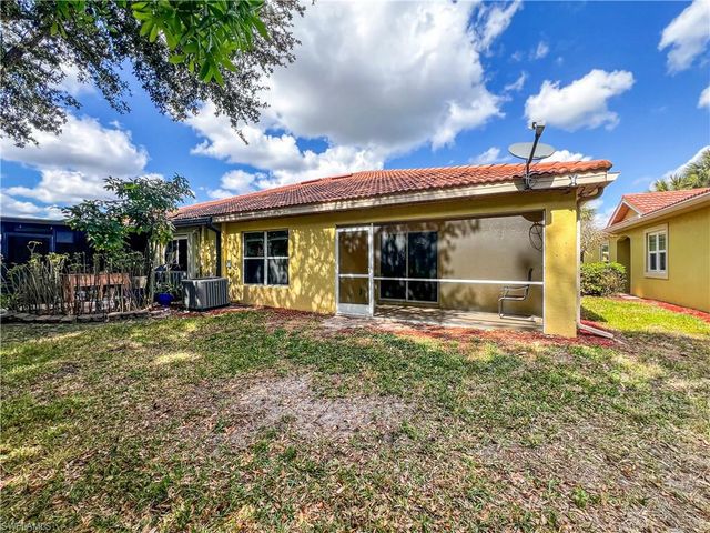 9297 Aegean CIR, Lehigh Acres, FL 33936