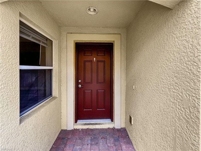 9297 Aegean CIR, Lehigh Acres, FL 33936