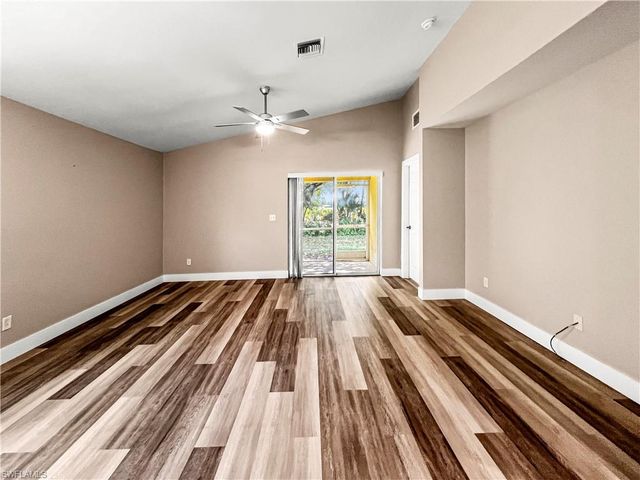 9297 Aegean CIR, Lehigh Acres, FL 33936