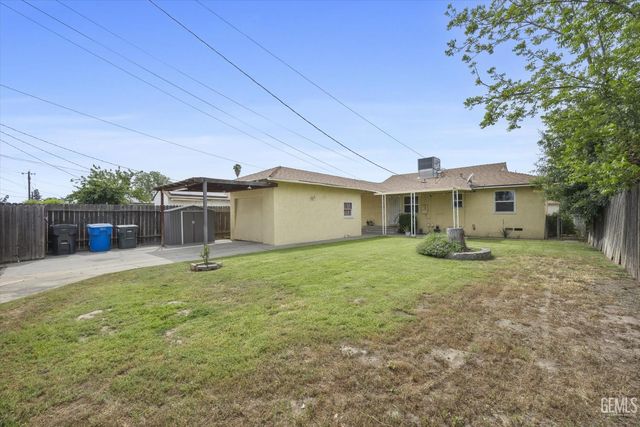 340 Oakdale Drive, Bakersfield, CA 93309