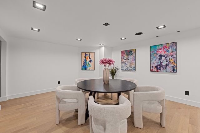 37W993 Heritage Oaks Drive, St. Charles, IL 60175