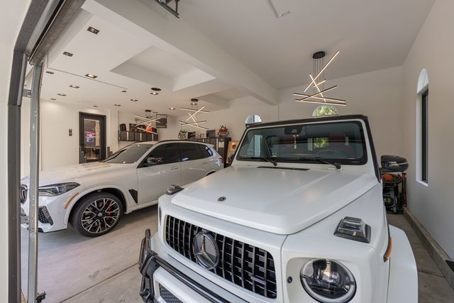 37W993 Heritage Oaks Drive, St. Charles, IL 60175