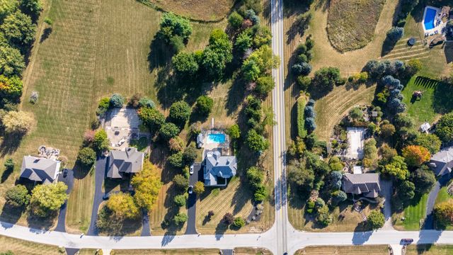 37W993 Heritage Oaks Drive, St. Charles, IL 60175