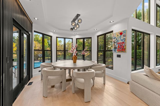 37W993 Heritage Oaks Drive, St. Charles, IL 60175