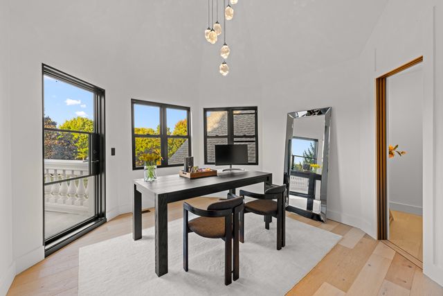 37W993 Heritage Oaks Drive, St. Charles, IL 60175