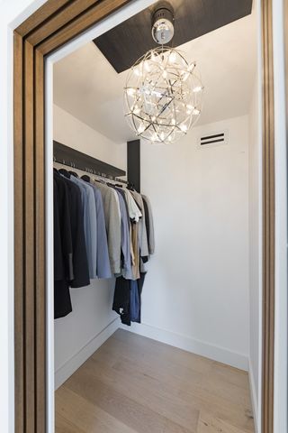 37W993 Heritage Oaks Drive, St. Charles, IL 60175