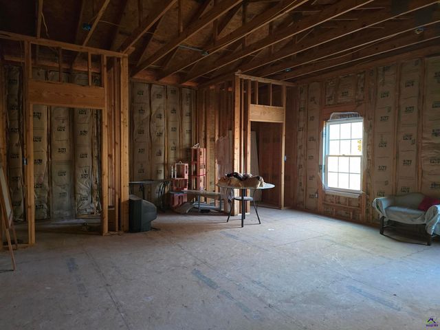 253 Pottery Road, Lizella, GA 31052