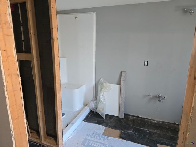 253 Pottery Road, Lizella, GA 31052