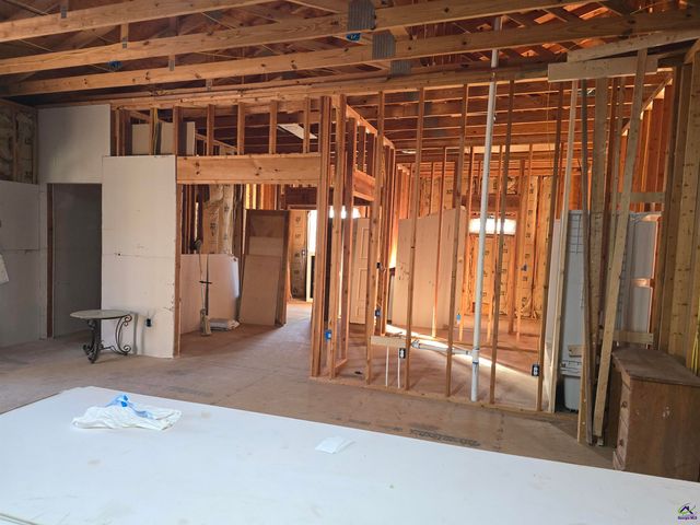 253 Pottery Road, Lizella, GA 31052