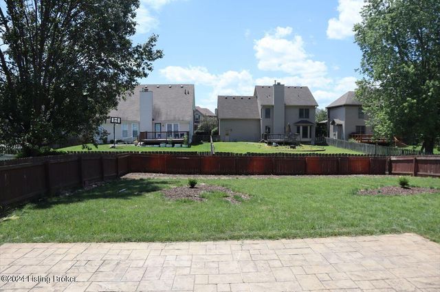 10129 Spring Gate Dr, Louisville, KY 40241