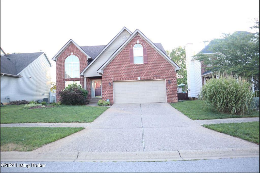 10129 Spring Gate Dr, Louisville, KY 40241