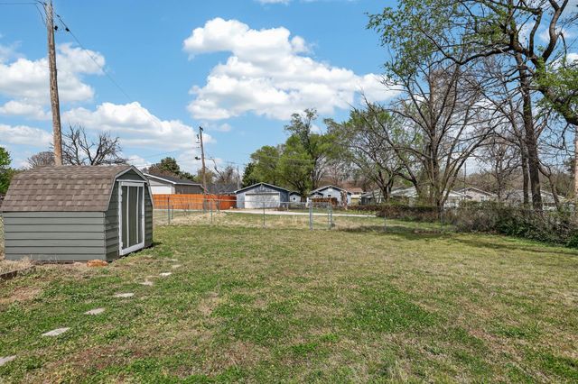 3129 E 11th Street, Joplin, MO 64801