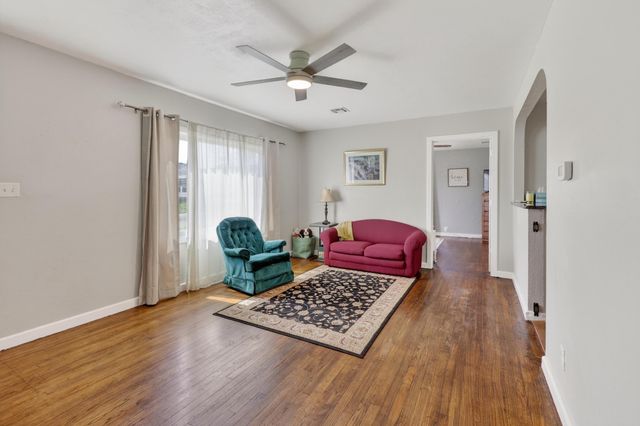 3129 E 11th Street, Joplin, MO 64801