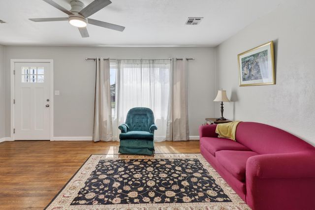 3129 E 11th Street, Joplin, MO 64801