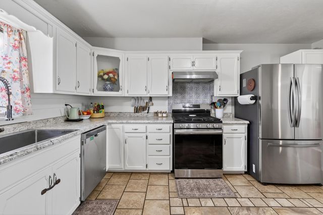 3129 E 11th Street, Joplin, MO 64801