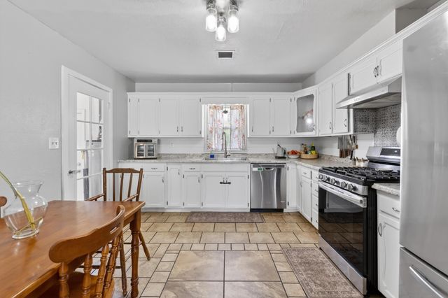 3129 E 11th Street, Joplin, MO 64801