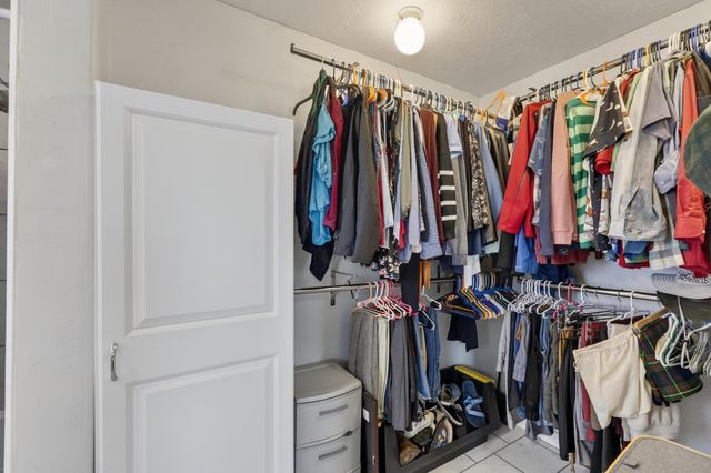 3129 E 11th Street, Joplin, MO 64801