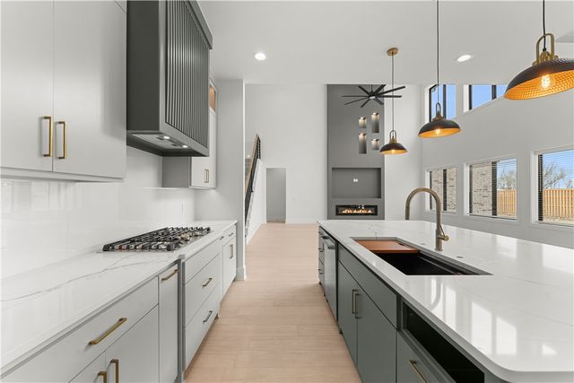 4420 S 88th Street, Bentonville, AR 72713