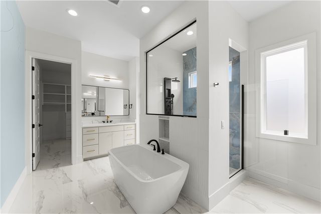 4420 S 88th Street, Bentonville, AR 72713