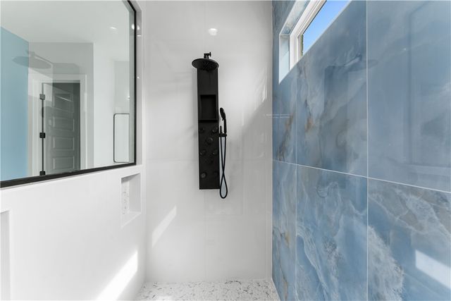 4420 S 88th Street, Bentonville, AR 72713