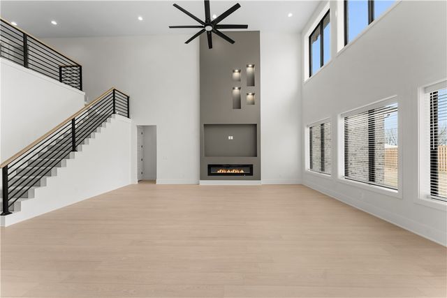 4420 S 88th Street, Bentonville, AR 72713