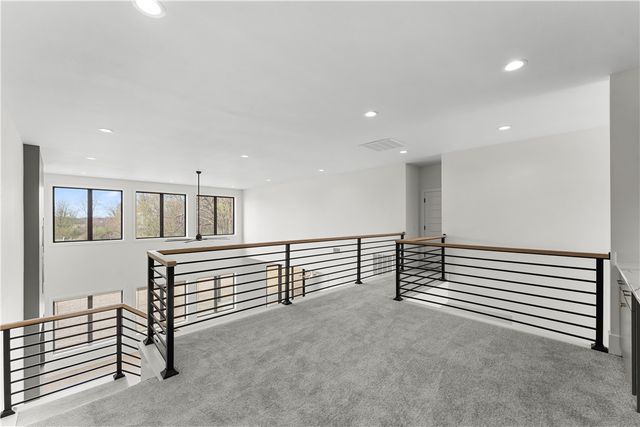 4420 S 88th Street, Bentonville, AR 72713