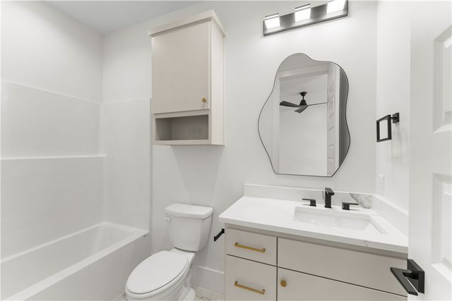 4420 S 88th Street, Bentonville, AR 72713