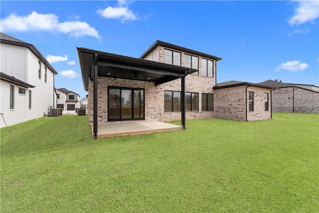 4420 S 88th Street, Bentonville, AR 72713