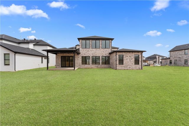 4420 S 88th Street, Bentonville, AR 72713