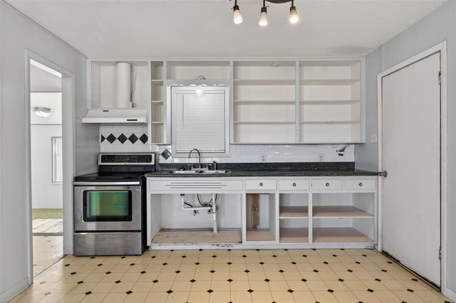 707 Brown ST, Lampasas, TX 76550