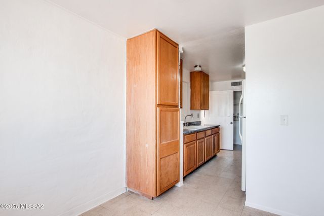 872 W Glenn, Tucson, AZ 85705
