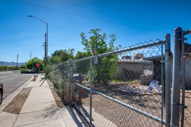 872 W Glenn, Tucson, AZ 85705