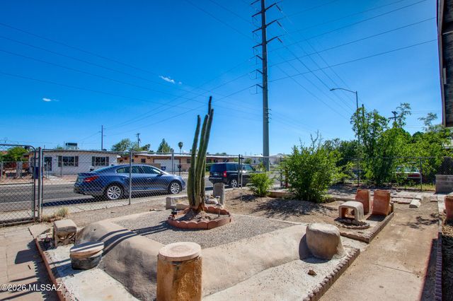 872 W Glenn, Tucson, AZ 85705
