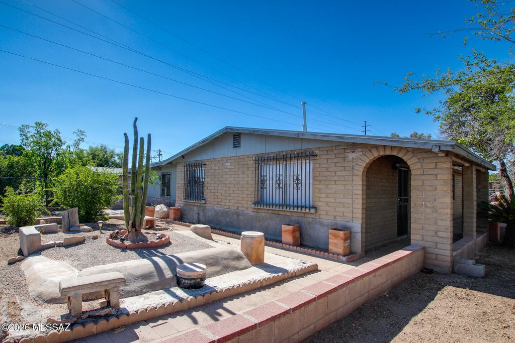 872 W Glenn, Tucson, AZ 85705