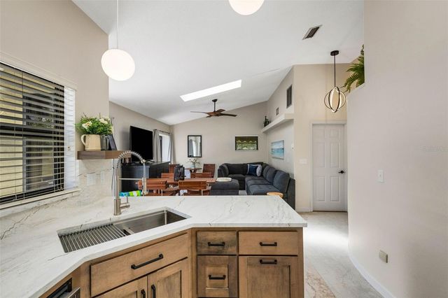 440 PALMETTO COURT 1, Venice, FL 34285