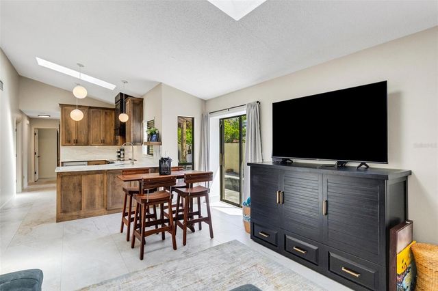 440 PALMETTO COURT 1, Venice, FL 34285