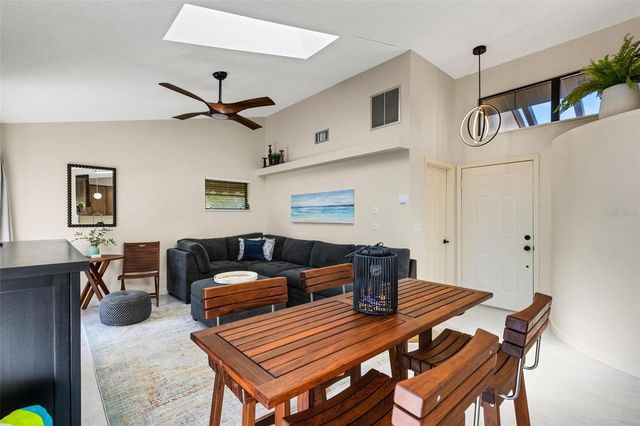 440 PALMETTO COURT 1, Venice, FL 34285