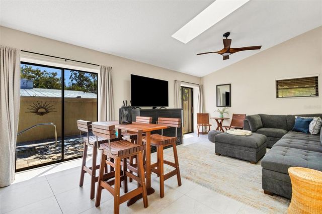 440 PALMETTO COURT 1, Venice, FL 34285