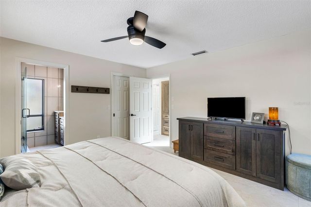 440 PALMETTO COURT 1, Venice, FL 34285