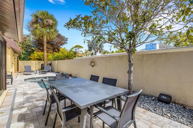 440 PALMETTO COURT 1, Venice, FL 34285