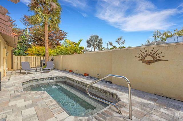 440 PALMETTO COURT 1, Venice, FL 34285