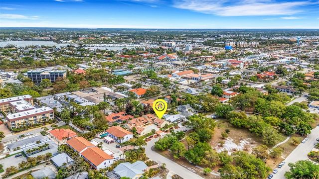 440 PALMETTO COURT 1, Venice, FL 34285