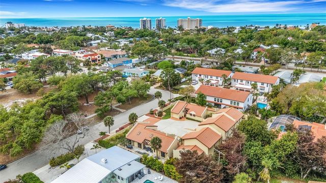 440 PALMETTO COURT 1, Venice, FL 34285