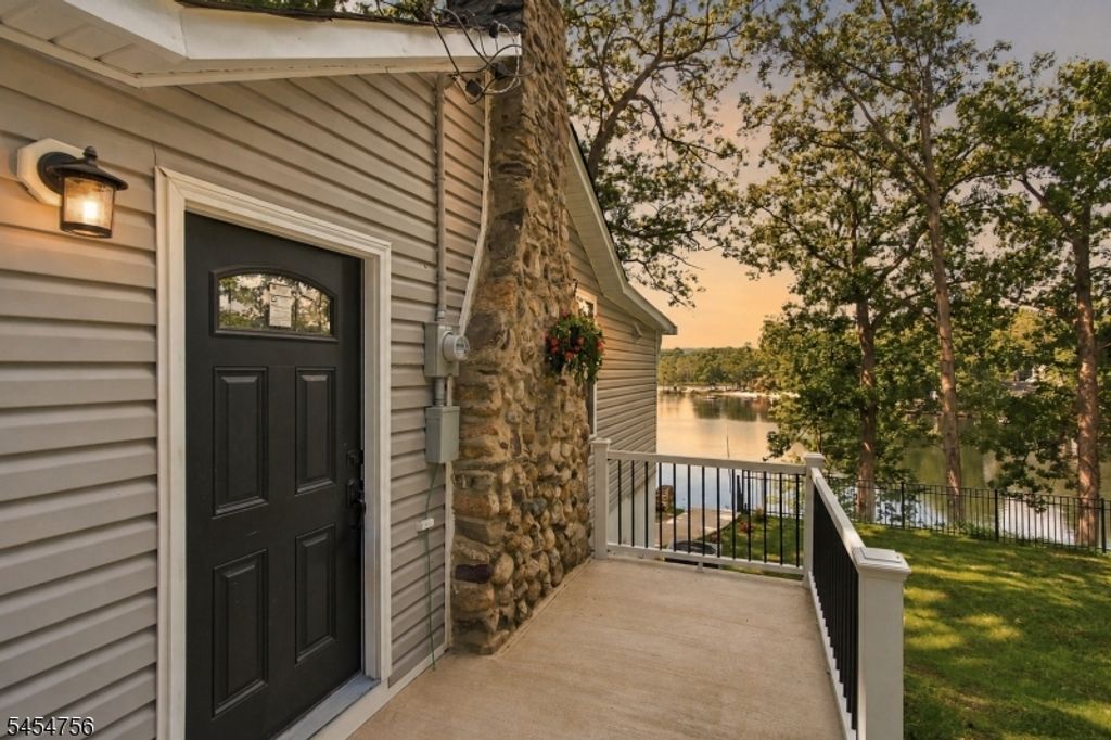 115 Wildwood Rd, Jefferson Twp., NJ 07438 — photo 2