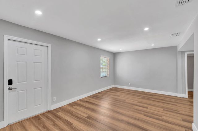 125 E Hart Street, Lantana, FL 33462