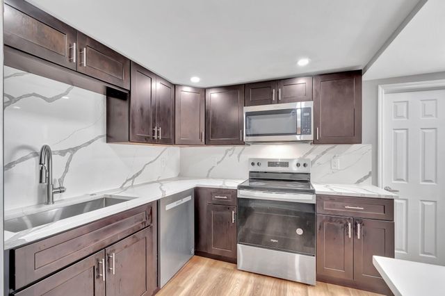 125 E Hart Street, Lantana, FL 33462