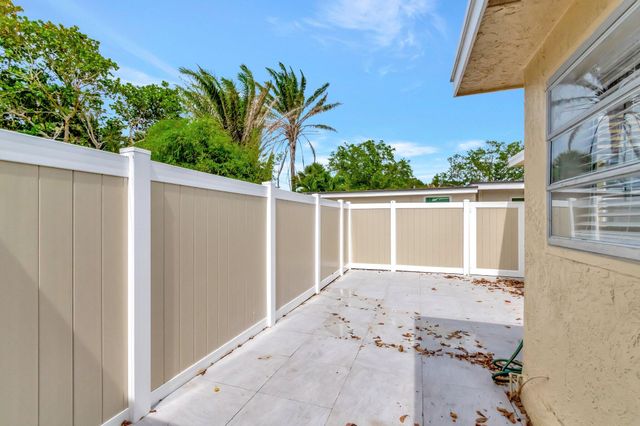 125 E Hart Street, Lantana, FL 33462