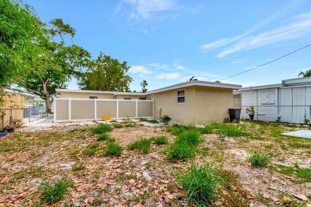 125 E Hart Street, Lantana, FL 33462