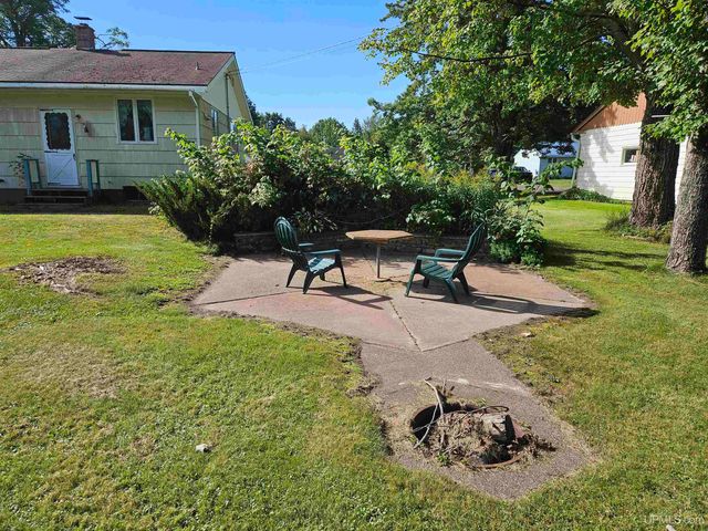 217 Mulock Street, Ontonagon, MI 49953