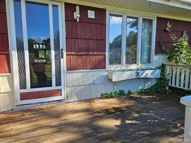 217 Mulock Street, Ontonagon, MI 49953